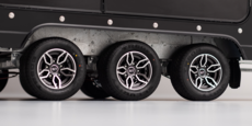 RT7-Studio-TriAxle